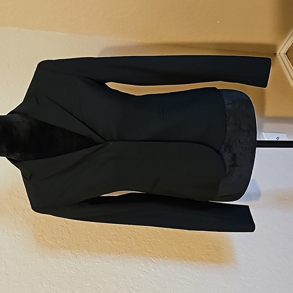 Theory button down blazer - Picture 3 of 9